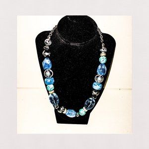 Vintage Colorful Beaded Necklace 💎